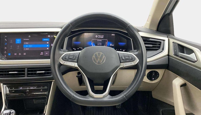 2023 Volkswagen VIRTUS TOPLINE TSI 1.0 MT, Petrol, Manual, 30,573 km, Steering Wheel Close Up