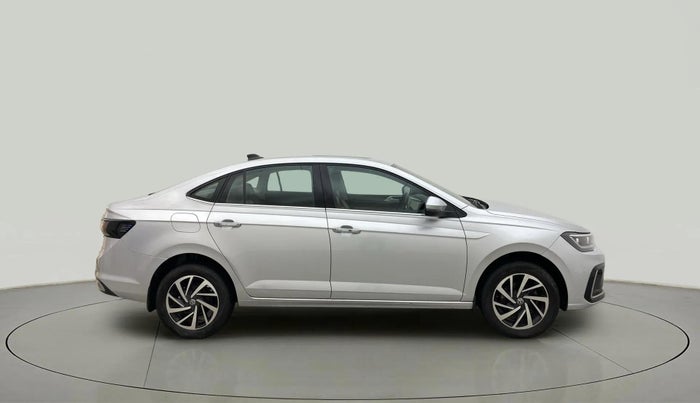 2023 Volkswagen VIRTUS TOPLINE TSI 1.0 MT, Petrol, Manual, 30,573 km, Right Side View