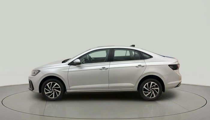2023 Volkswagen VIRTUS TOPLINE TSI 1.0 MT, Petrol, Manual, 30,573 km, Left Side