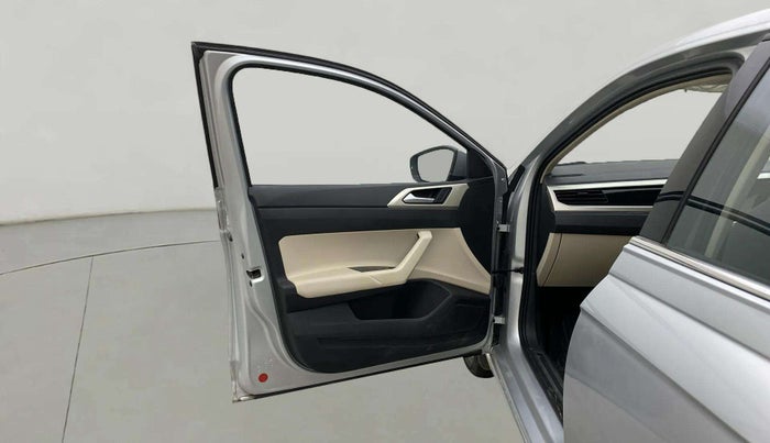 2023 Volkswagen VIRTUS TOPLINE TSI 1.0 MT, Petrol, Manual, 30,573 km, LHS Front Door