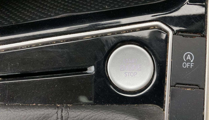 2023 Volkswagen VIRTUS TOPLINE TSI 1.0 MT, Petrol, Manual, 30,573 km, Keyless Start/ Stop Button