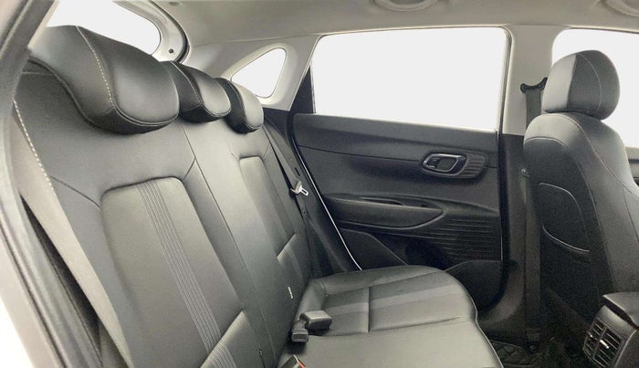 2023 Hyundai NEW I20  SPORTZ 1.0TURBO DCT, Petrol, Automatic, 28,310 km, Right Side Rear Door Cabin