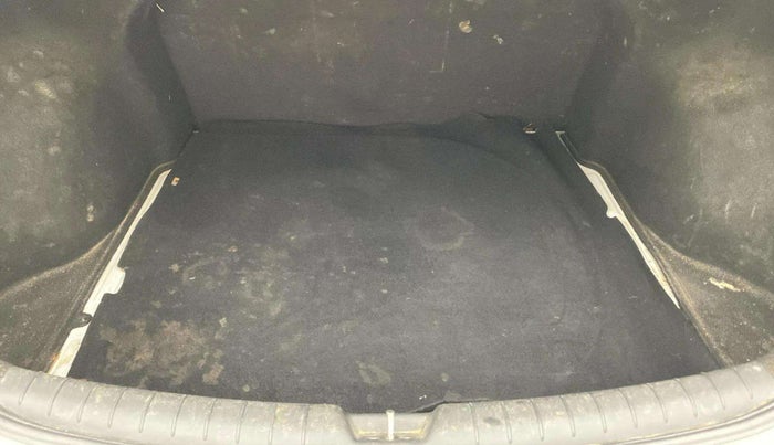 2019 Hyundai Verna 1.6 VTVT SX + AT, Petrol, Automatic, 1,06,751 km, Boot Inside