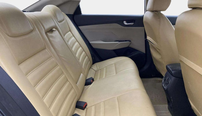 2019 Hyundai Verna 1.6 VTVT SX + AT, Petrol, Automatic, 1,06,751 km, Right Side Rear Door Cabin