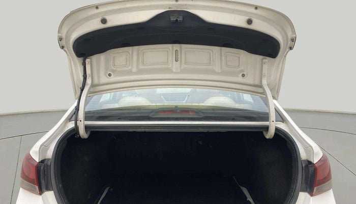 2019 Hyundai Verna 1.6 VTVT SX + AT, Petrol, Automatic, 1,06,751 km, Boot Door Open