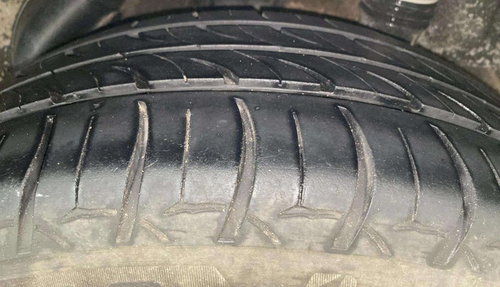 2019 Hyundai Verna 1.6 VTVT SX + AT, Petrol, Automatic, 1,06,751 km, Left Rear Tyre Tread