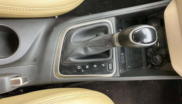 2019 Hyundai Verna 1.6 VTVT SX + AT, Petrol, Automatic, 1,06,751 km, Gear Lever