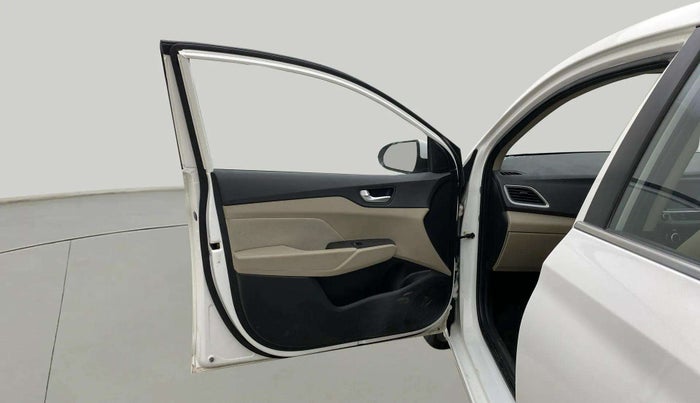 2019 Hyundai Verna 1.6 VTVT SX + AT, Petrol, Automatic, 1,06,751 km, LHS Front Door