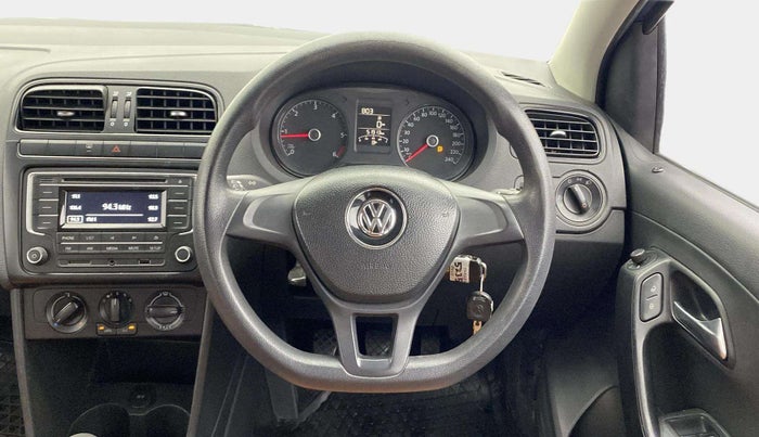 2017 Volkswagen Polo COMFORTLINE 1.5L, Diesel, Manual, 51,909 km, Steering Wheel Close Up