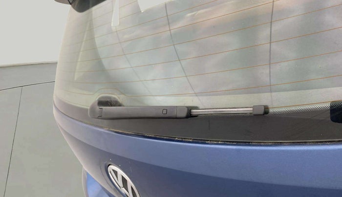 2017 Volkswagen Polo COMFORTLINE 1.5L, Diesel, Manual, 51,909 km, Rear Wiper
