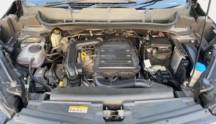 2022 Skoda KUSHAQ AMBITION 1.0L TSI AT, Petrol, Automatic, 32,605 km, Open Bonet