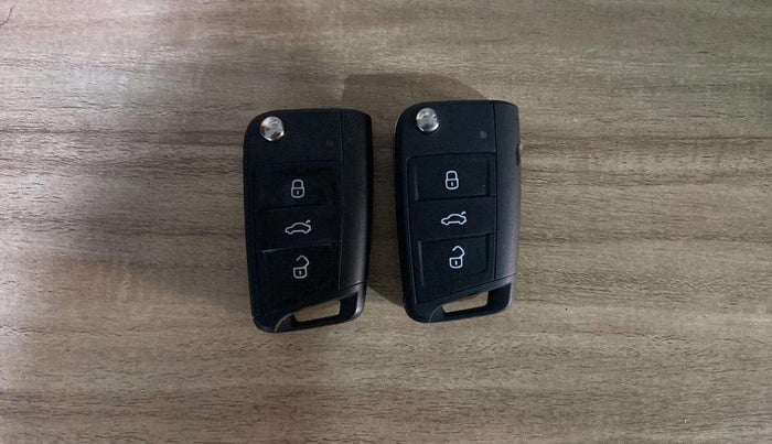 2022 Skoda KUSHAQ AMBITION 1.0L TSI AT, Petrol, Automatic, 32,605 km, Key Close Up