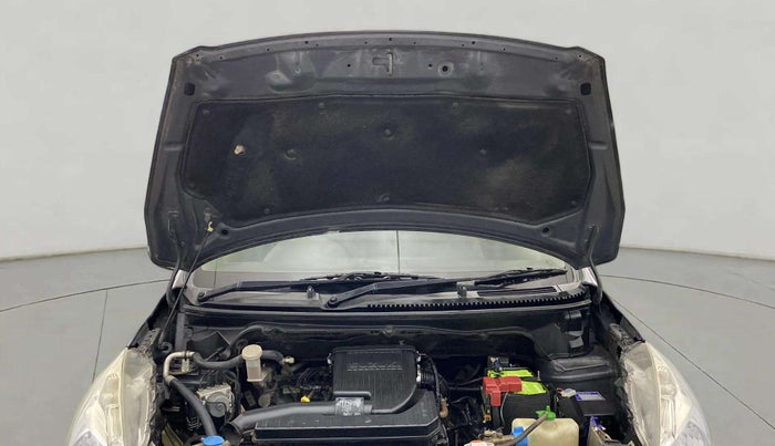 2017 Maruti Ertiga ZXI, CNG, Manual, 38,067 km, Open Bonet