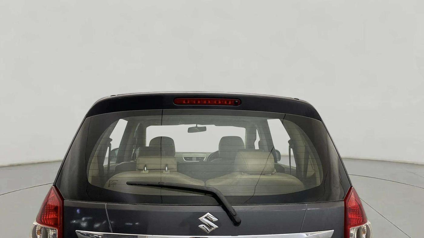 2017 Maruti Ertiga ZXI, CNG, Manual, 38,711 km, Rear Windshield