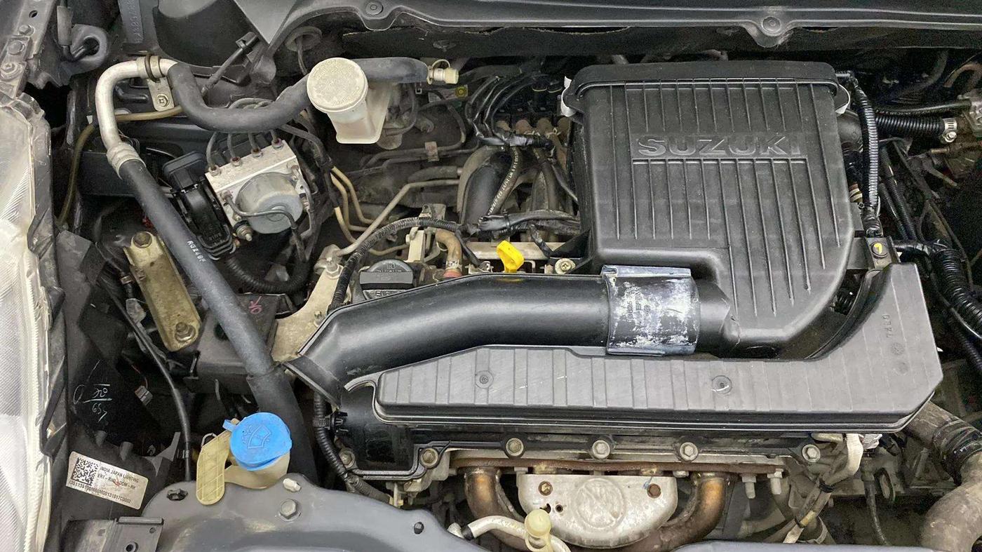 2017 Maruti Ertiga ZXI, CNG, Manual, 38,711 km, Engine View - Right