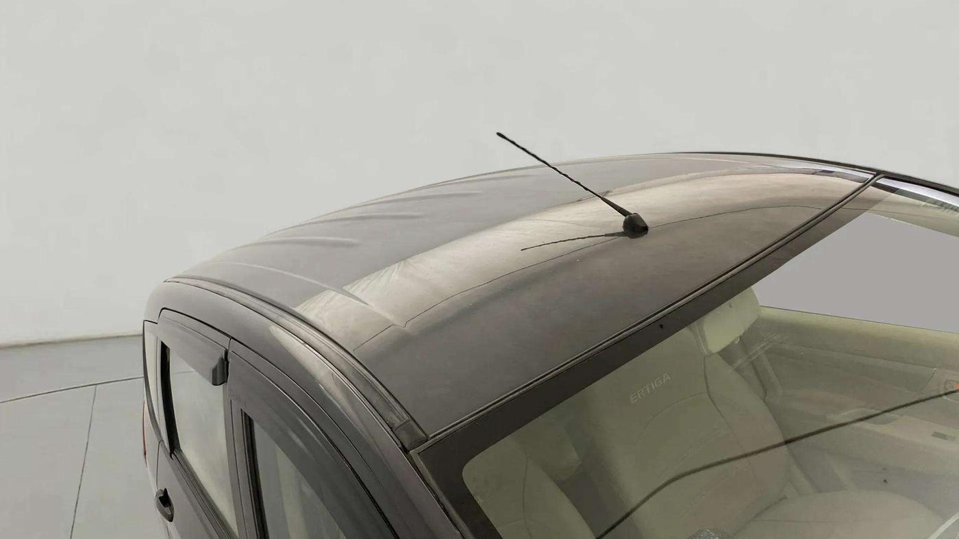 2017 Maruti Ertiga ZXI, CNG, Manual, 38,711 km, Roof