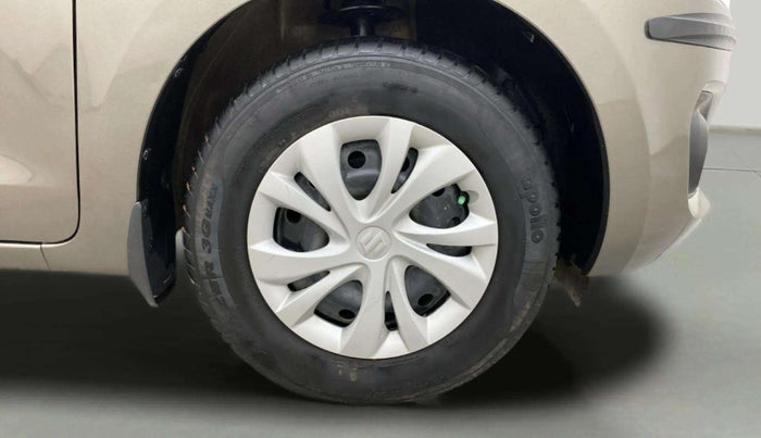 2022 Maruti Swift VXI, Petrol, Manual, 44,788 km, Right Front Wheel