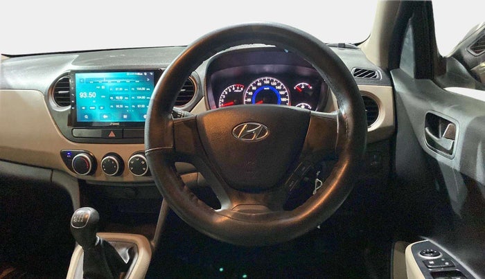 2017 Hyundai Grand i10 MAGNA 1.2 KAPPA VTVT, Petrol, Manual, 28,374 km, Steering Wheel Close Up