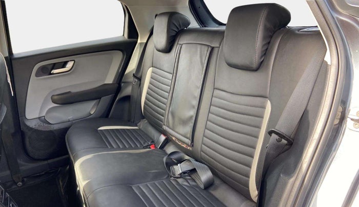 2021 Tata ALTROZ XZ PETROL, CNG, Manual, 70,377 km, Right Side Rear Door Cabin