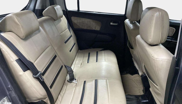 2018 Maruti Wagon R 1.0 VXI+, Petrol, Manual, 55,998 km, Right Side Rear Door Cabin