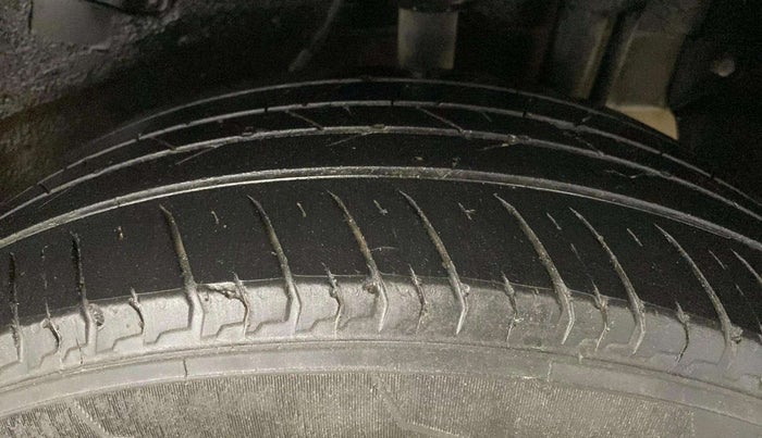 2018 Tata NEXON XM PETROL, Petrol, Manual, 47,185 km, Left Rear Tyre Tread