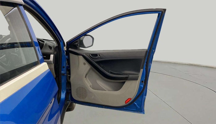 2018 Tata NEXON XM PETROL, Petrol, Manual, 47,185 km, RHS Front Door