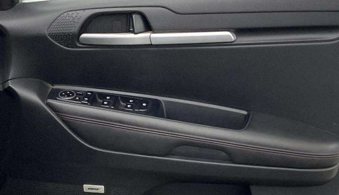 2021 KIA SONET GTX PLUS 1.5 AT, Diesel, Automatic, 76,184 km, Driver Side Door Panels Control