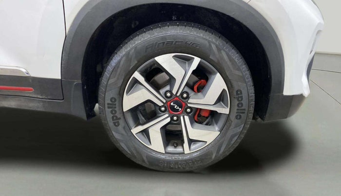 2021 KIA SONET GTX PLUS 1.5 AT, Diesel, Automatic, 76,184 km, Right Front Wheel