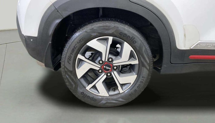 2021 KIA SONET GTX PLUS 1.5 AT, Diesel, Automatic, 76,184 km, Right Rear Wheel