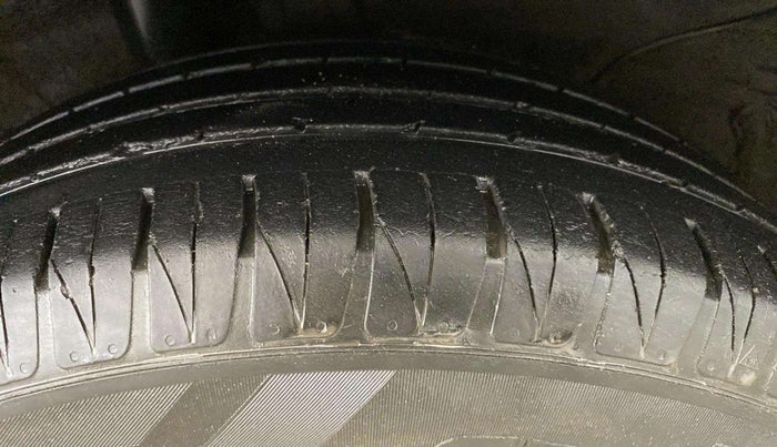 2021 KIA SONET GTX PLUS 1.5 AT, Diesel, Automatic, 76,184 km, Right Rear Tyre Tread