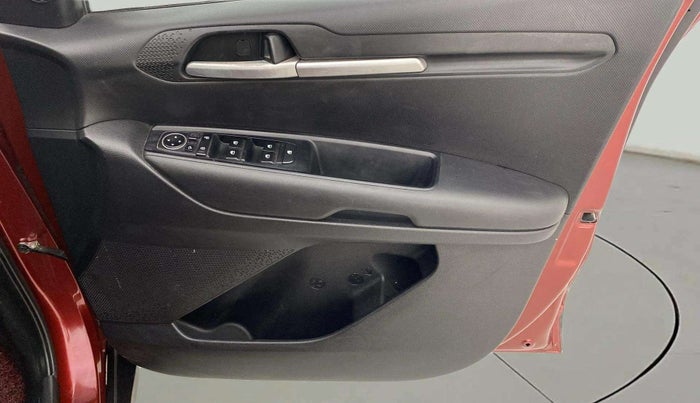 2020 KIA SONET HTK PLUS 1.5 AT, Diesel, Automatic, 58,420 km, Driver Side Door Panels Control
