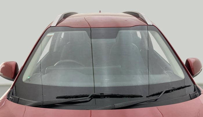 2020 KIA SONET HTK PLUS 1.5 AT, Diesel, Automatic, 58,420 km, Front Windshield
