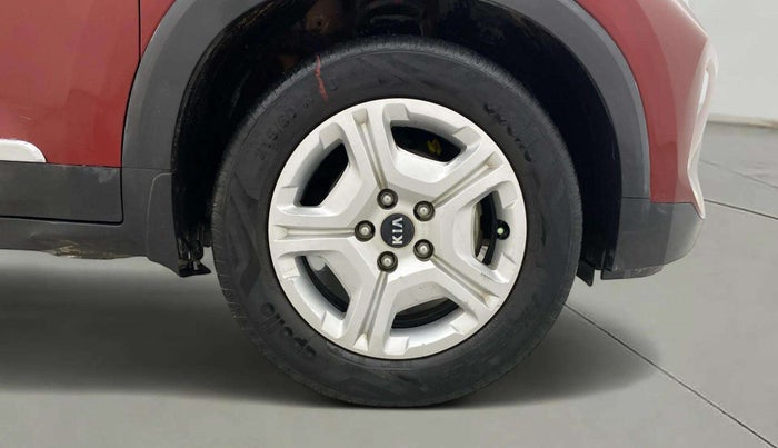 2020 KIA SONET HTK PLUS 1.5 AT, Diesel, Automatic, 58,420 km, Right Front Wheel