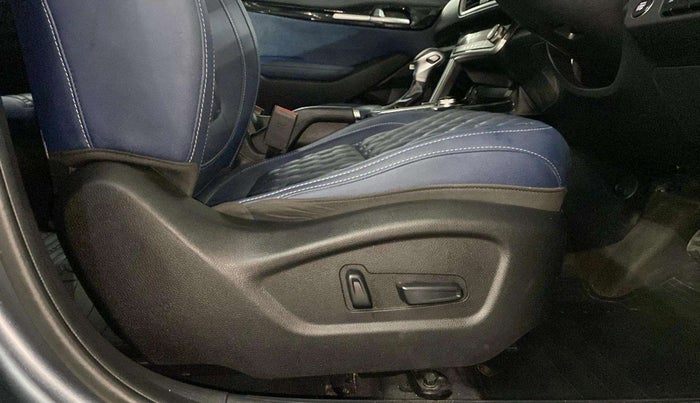 2023 KIA SELTOS X LINE 1.4 DCT, Petrol, Automatic, 31,329 km, Driver Side Adjustment Panel