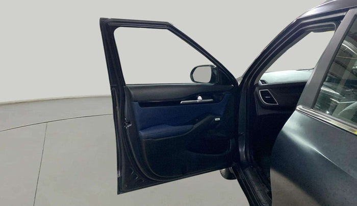 2023 KIA SELTOS X LINE 1.4 DCT, Petrol, Automatic, 31,329 km, LHS Front Door