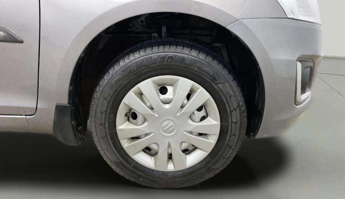 2016 Maruti Swift LXI (O), Petrol, Manual, 78,456 km, Right Front Wheel