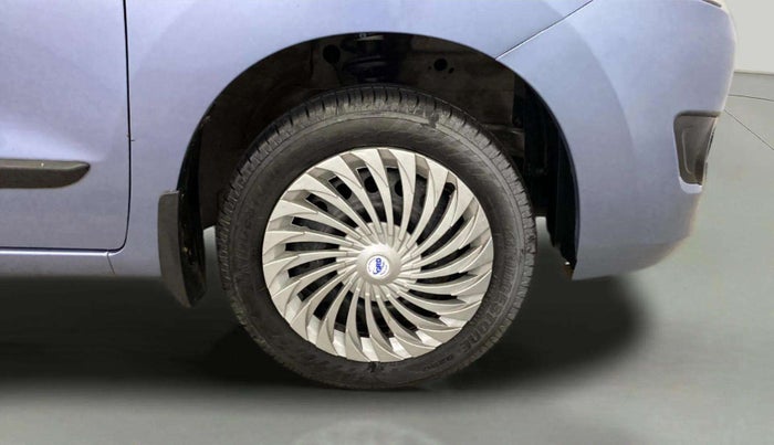2013 Maruti Wagon R 1.0 VXI, Petrol, Manual, 66,461 km, Right Front Wheel