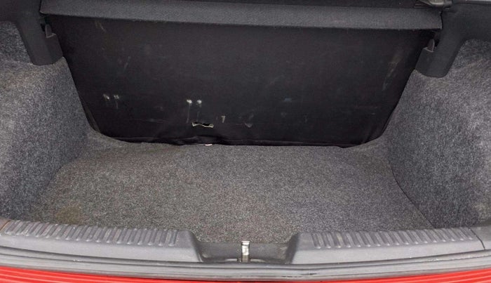 2016 Volkswagen Polo COMFORTLINE 1.2L, Petrol, Manual, 62,676 km, Boot Open Zoomed View