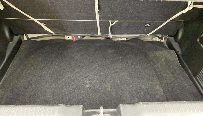 2019 Maruti Swift VXI AMT, Petrol, Automatic, 69,737 km, Boot Inside