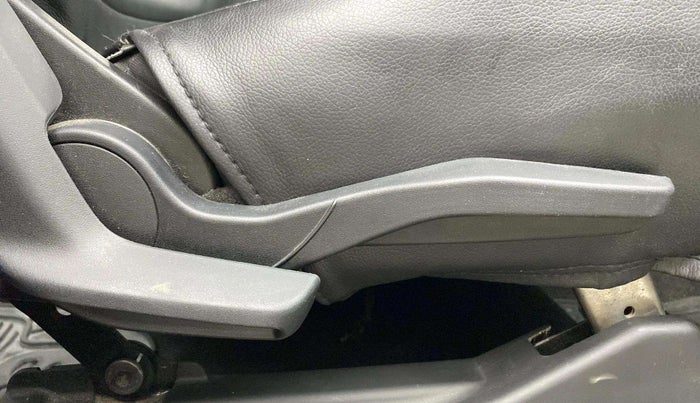 2019 Maruti Swift VXI AMT, Petrol, Automatic, 69,737 km, Driver Side Adjustment Panel