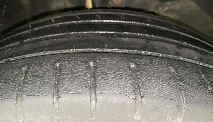 2021 Toyota Glanza G, Petrol, Manual, 57,132 km, Right Front Tyre Tread