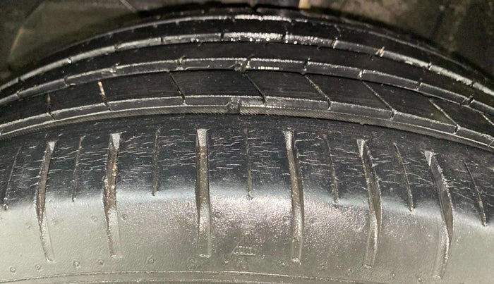 2021 Toyota Glanza G, Petrol, Manual, 57,132 km, Left Front Tyre Tread