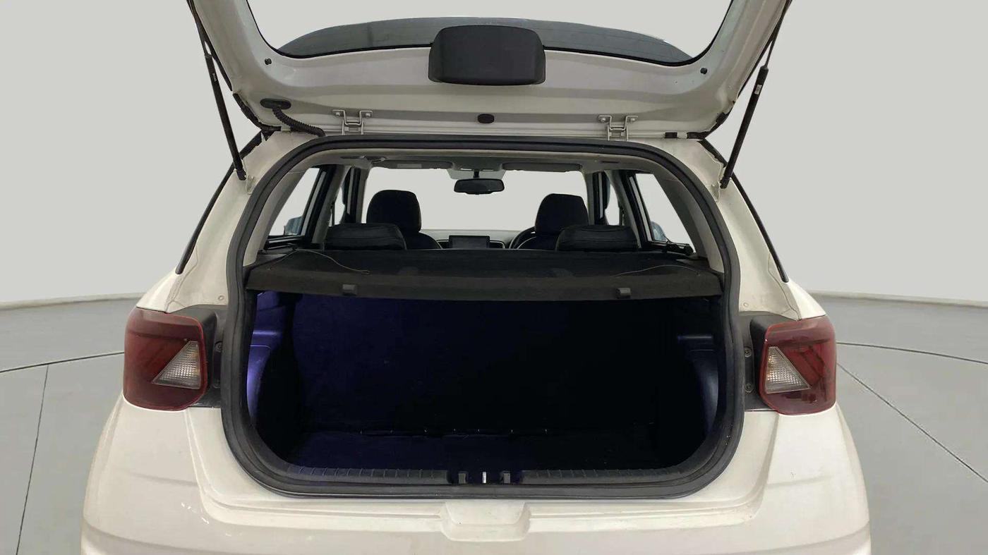 2020 Hyundai VENUE SX PLUS 1.0 TURBO DCT, Petrol, Automatic, 40,907 km, Boot Open Zoomed View