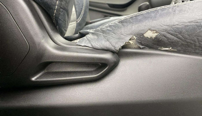 2022 Tata TIGOR XZ CNG, CNG, Manual, 36,368 km, Driver Side Adjustment Panel