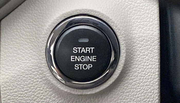 2019 Mahindra XUV300 W8 1.5 DIESEL, Diesel, Manual, 75,032 km, Keyless Start/ Stop Button