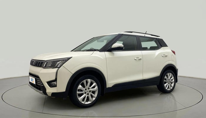2019 Mahindra XUV300 W8 1.5 DIESEL, Diesel, Manual, 75,032 km, Left Front Diagonal