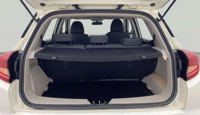 2019 Mahindra XUV300 W8 1.5 DIESEL, Diesel, Manual, 75,032 km, Boot Open Zoomed View