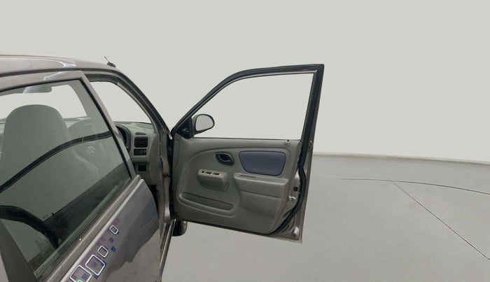 2014 Maruti Alto K10 VXI, Petrol, Manual, 43,443 km, RHS Front Door