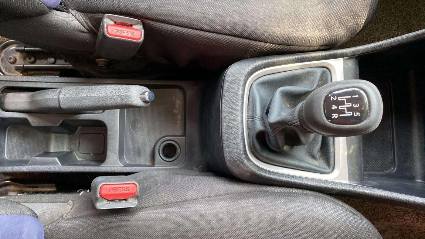 2022 Tata PUNCH ACCOMPLISHED DAZZLE PACK MT, Petrol, Manual, 15,639 km, Gear Lever