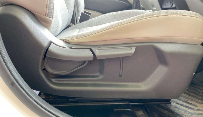 2019 Hyundai GRAND I10 NIOS SPORTZ 1.2 KAPPA VTVT, Petrol, Manual, 60,040 km, Driver Side Adjustment Panel
